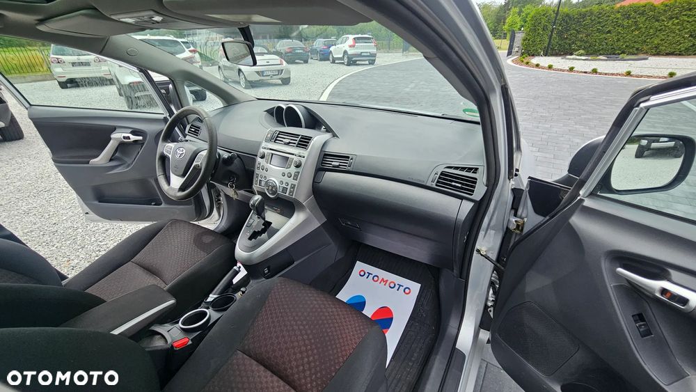 Toyota Verso - 19