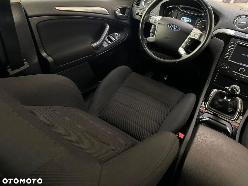 Ford S-Max 2.0 TDCi DPF Titanium - 28