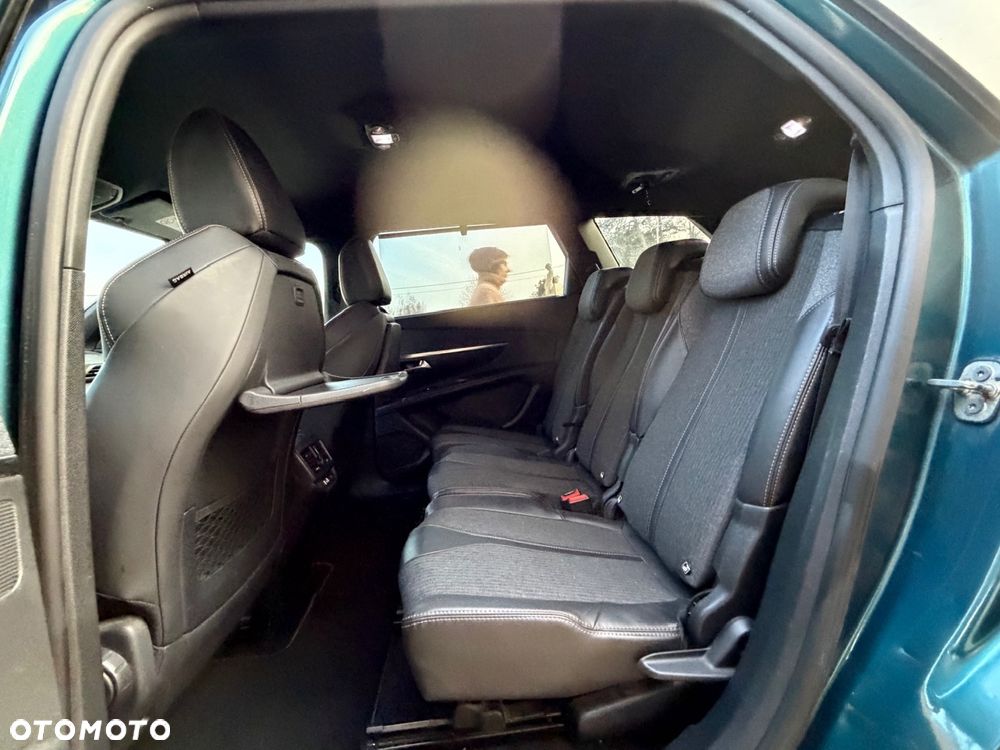 Peugeot 5008 - 9