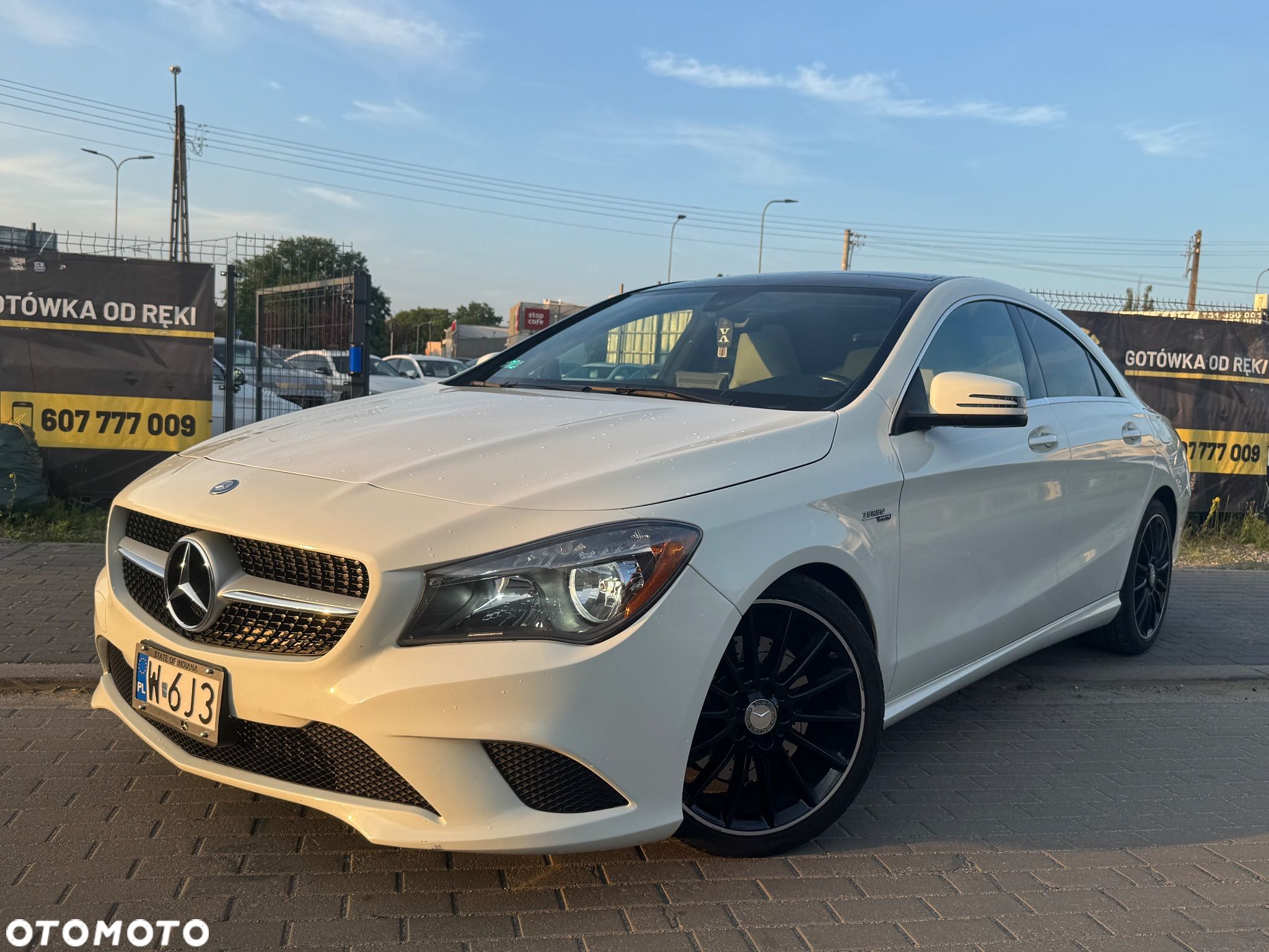 Mercedes-Benz CLA 250 4-Matic AMG Line - 1