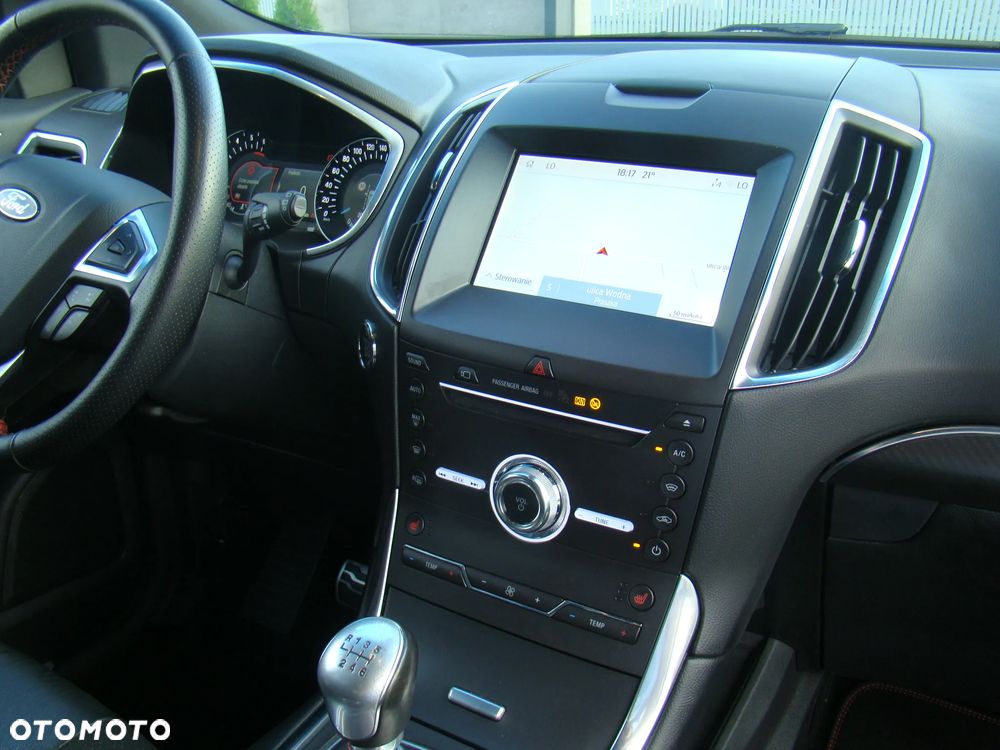 Ford Edge 2.0 EcoBlue 4x4 ST-LINE - 38