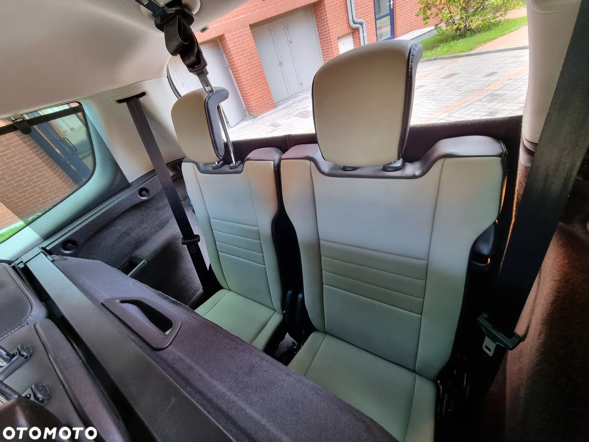 Renault Grand Scenic Gr 1.4 16V TCE Bose Edition - 27