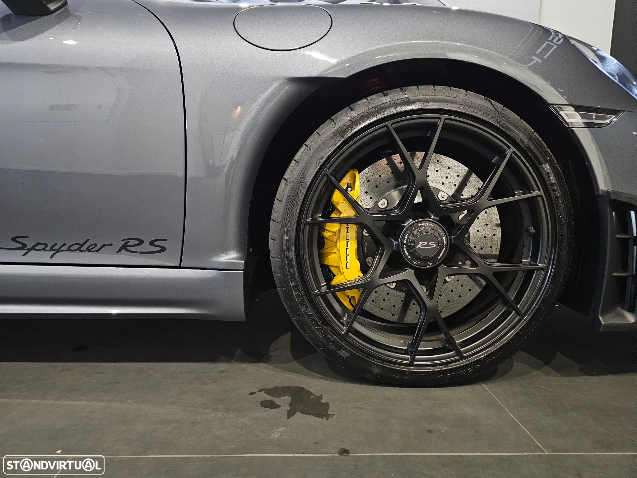 Porsche 718 Spyder - 45