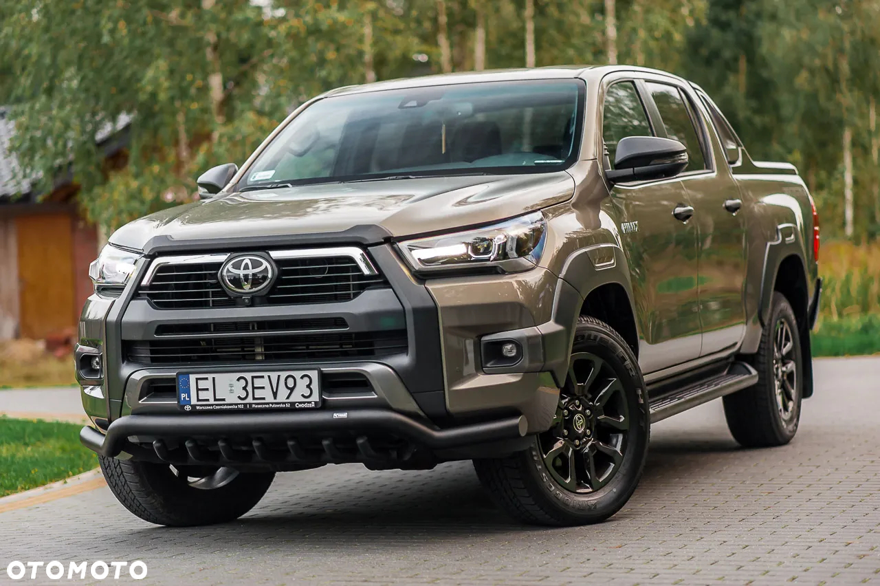 Toyota Hilux 2.8 D-4D Double Cab Invincible Sport 4x4 - 6