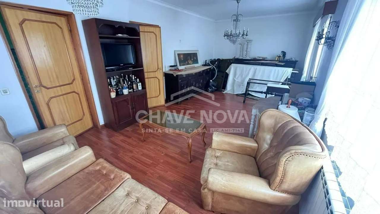 Moradia Isolada T5 em Oliveira do Douro - Grande imagem: 3/26