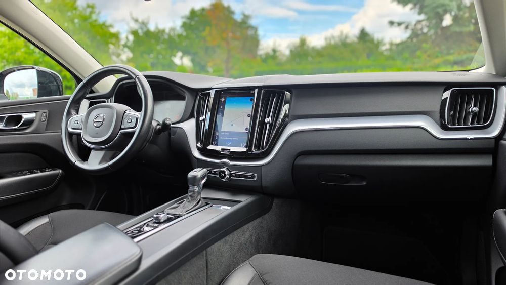 Volvo XC 60 D4 AWD Geartronic Momentum - 24