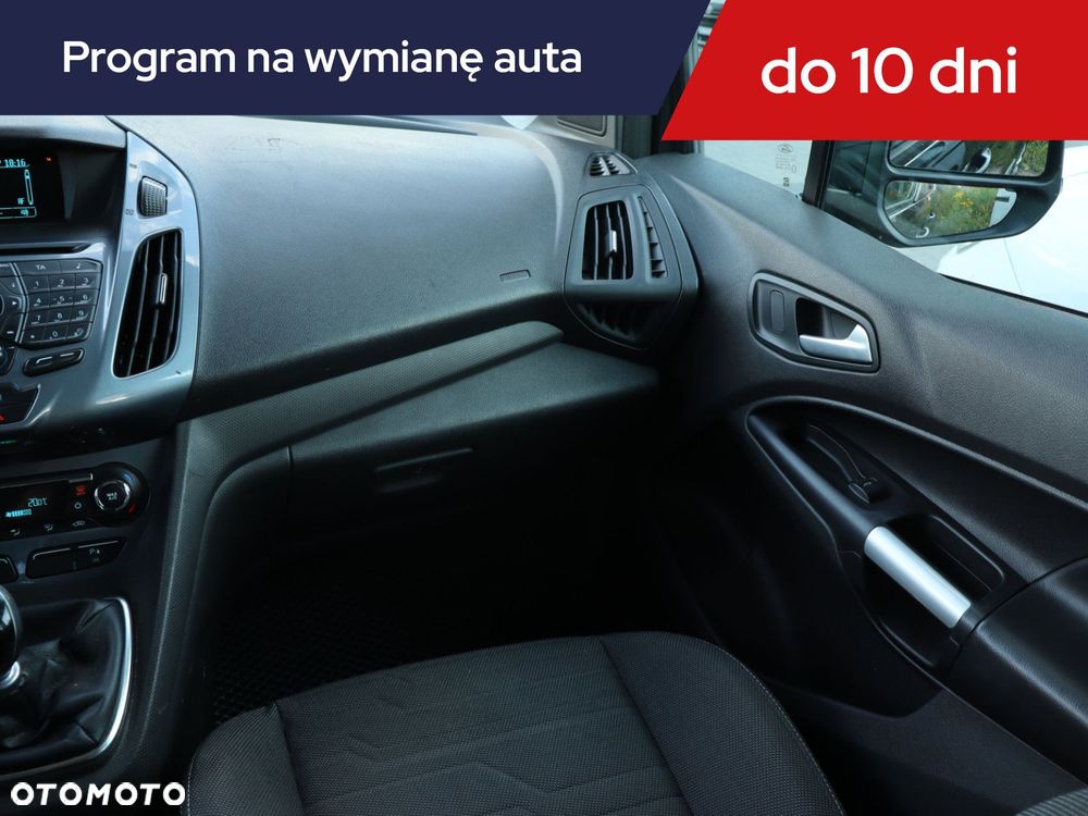 Ford Tourneo Connect - 10