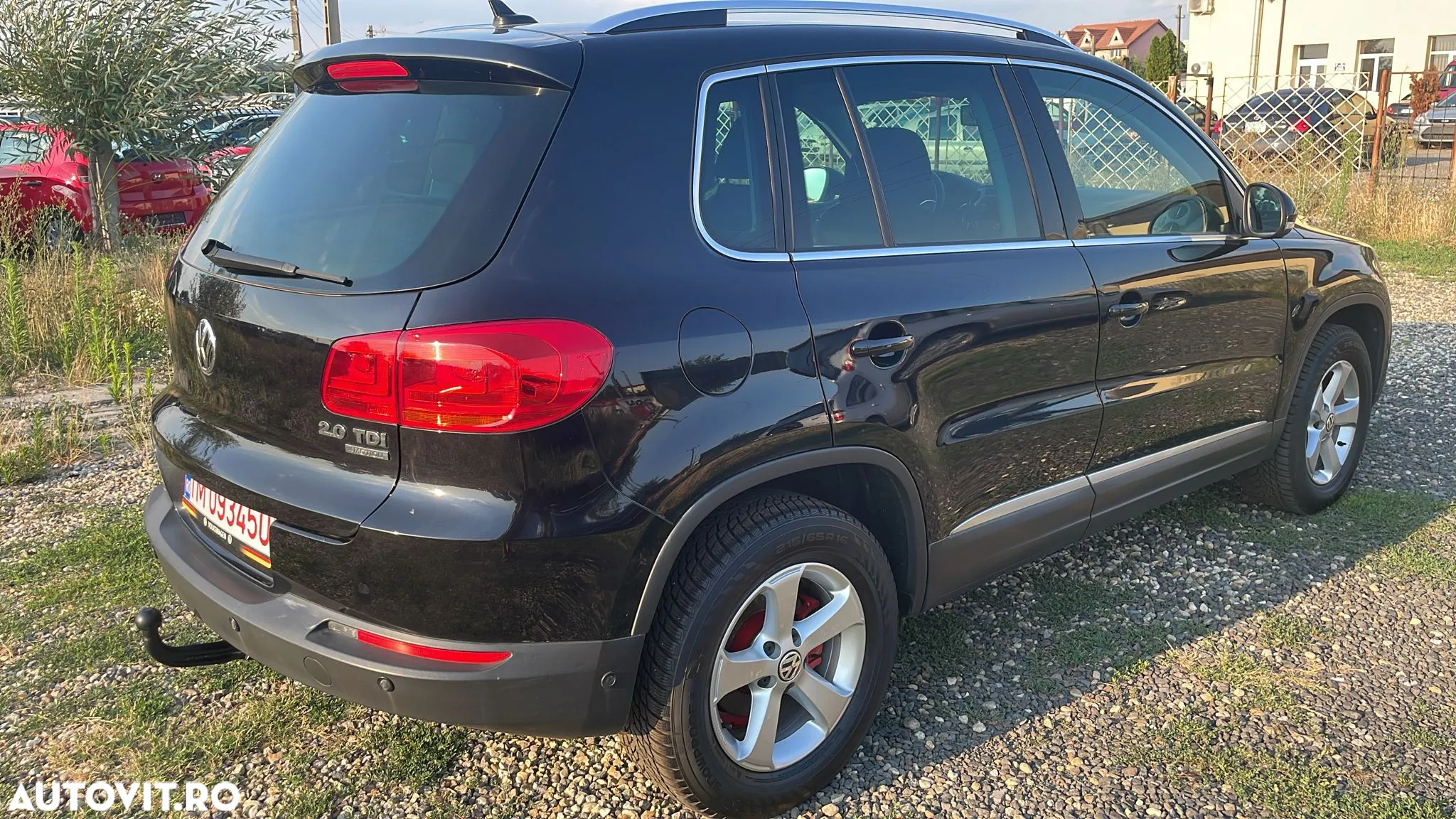 Volkswagen Tiguan - 4