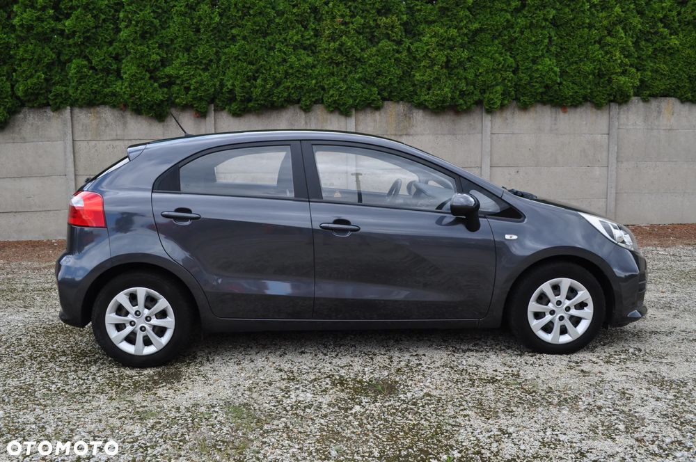 Kia Rio 1.2 Attract - 4