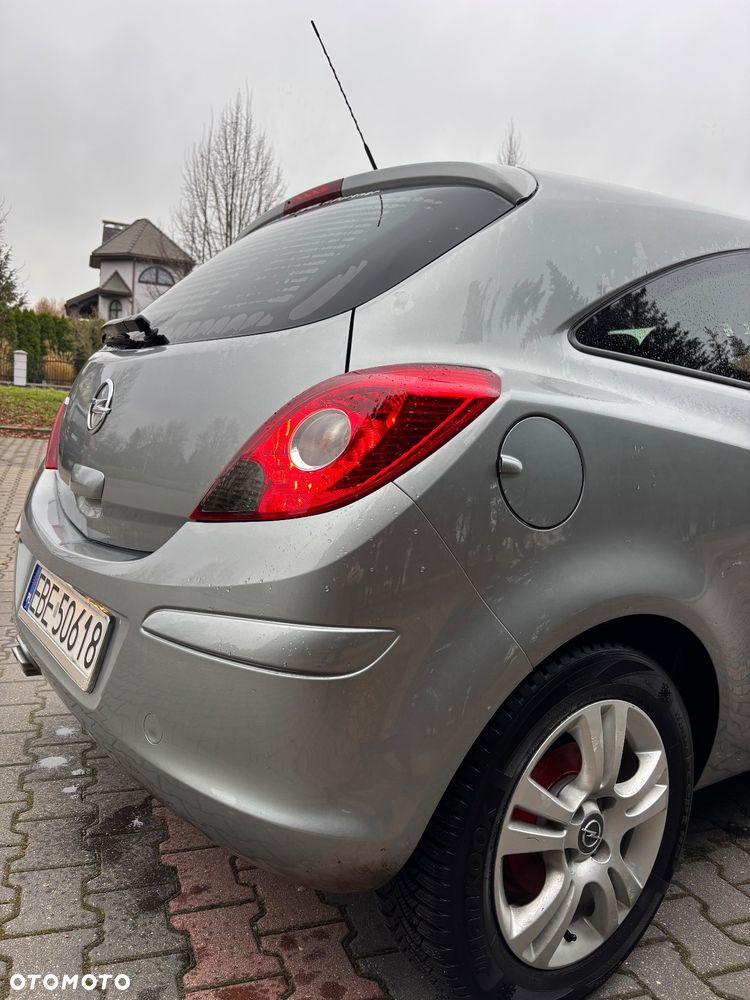 Opel Corsa 1.4 16V Limited Edition - 5