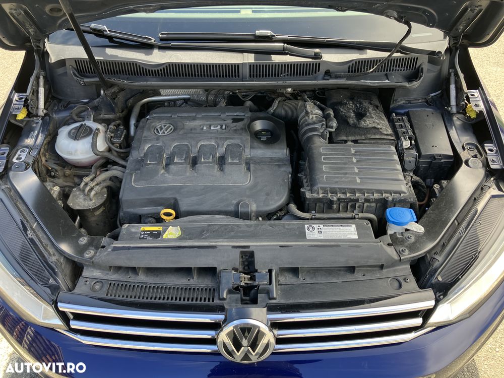 Volkswagen Touran 2.0 TDI SCR Comfortline - 18