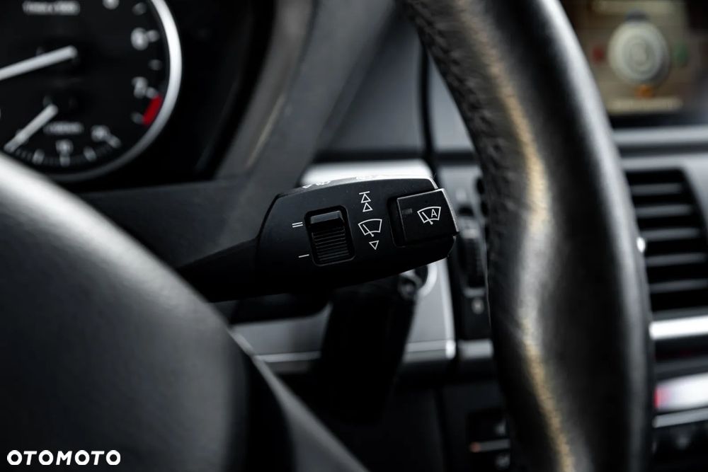 BMW X5 3.0si xDrive - 35