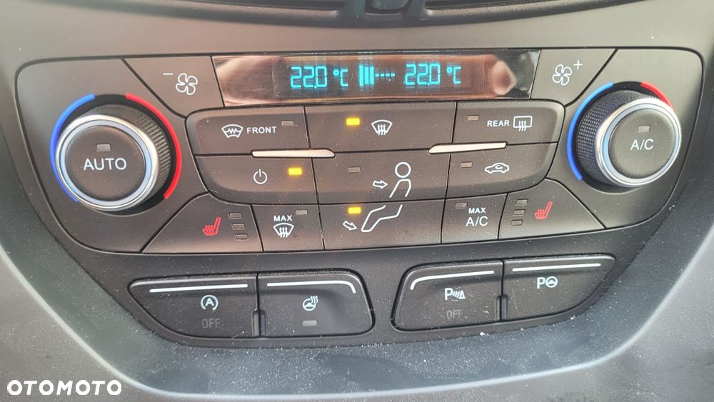 Ford Kuga 2.0 TDCi 4x4 Titanium - 22