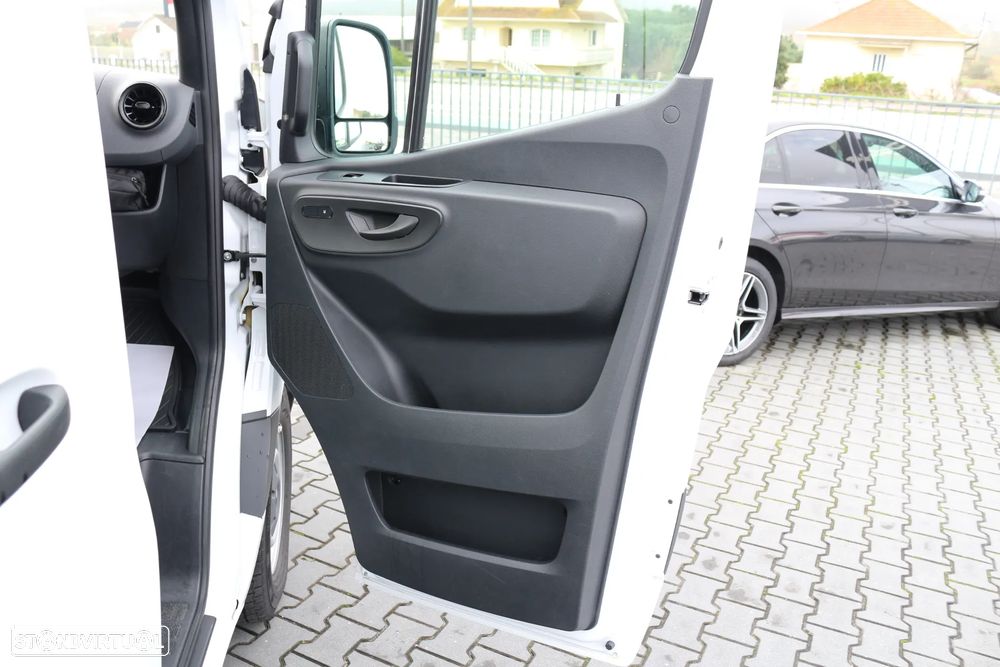 Mercedes-Benz 317 CDI L3 - 28