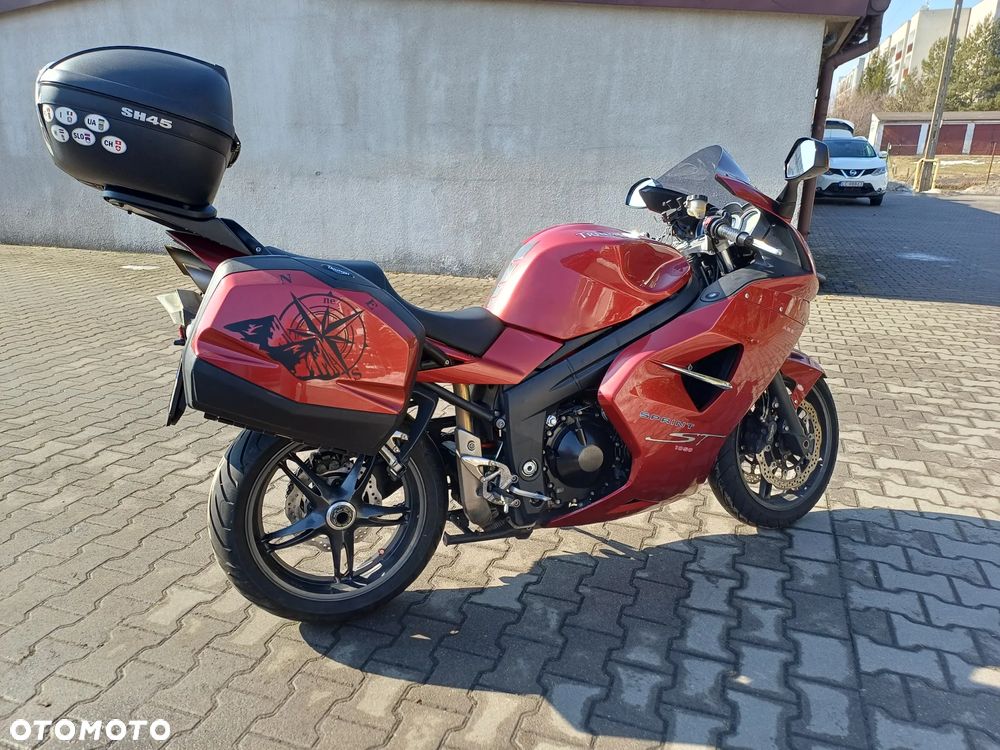Triumph Sprint - 1