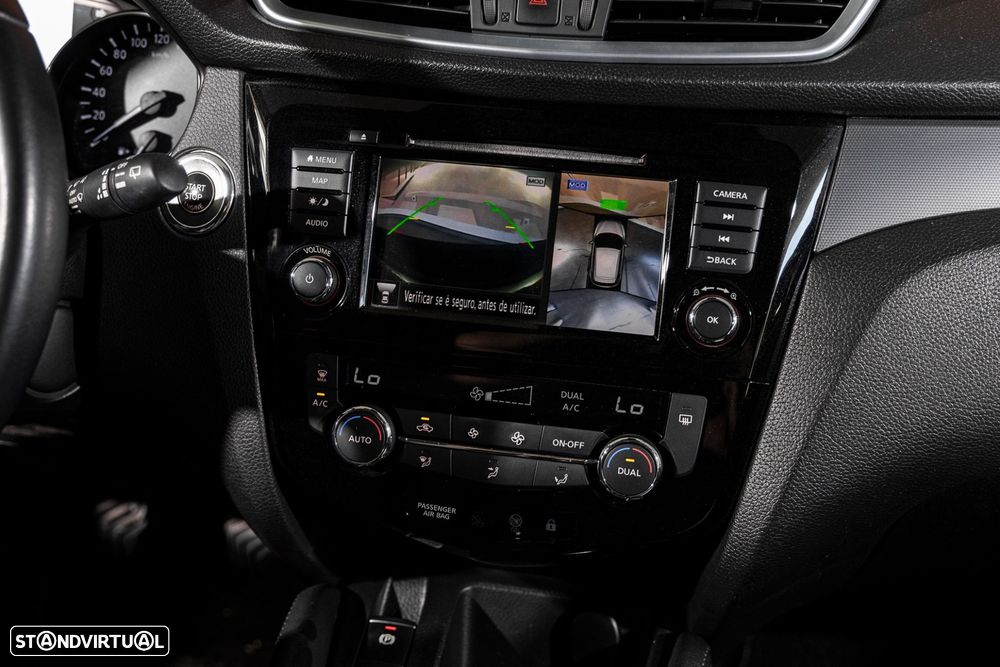 Nissan Qashqai 1.3 DIG-T N-Connecta - 17
