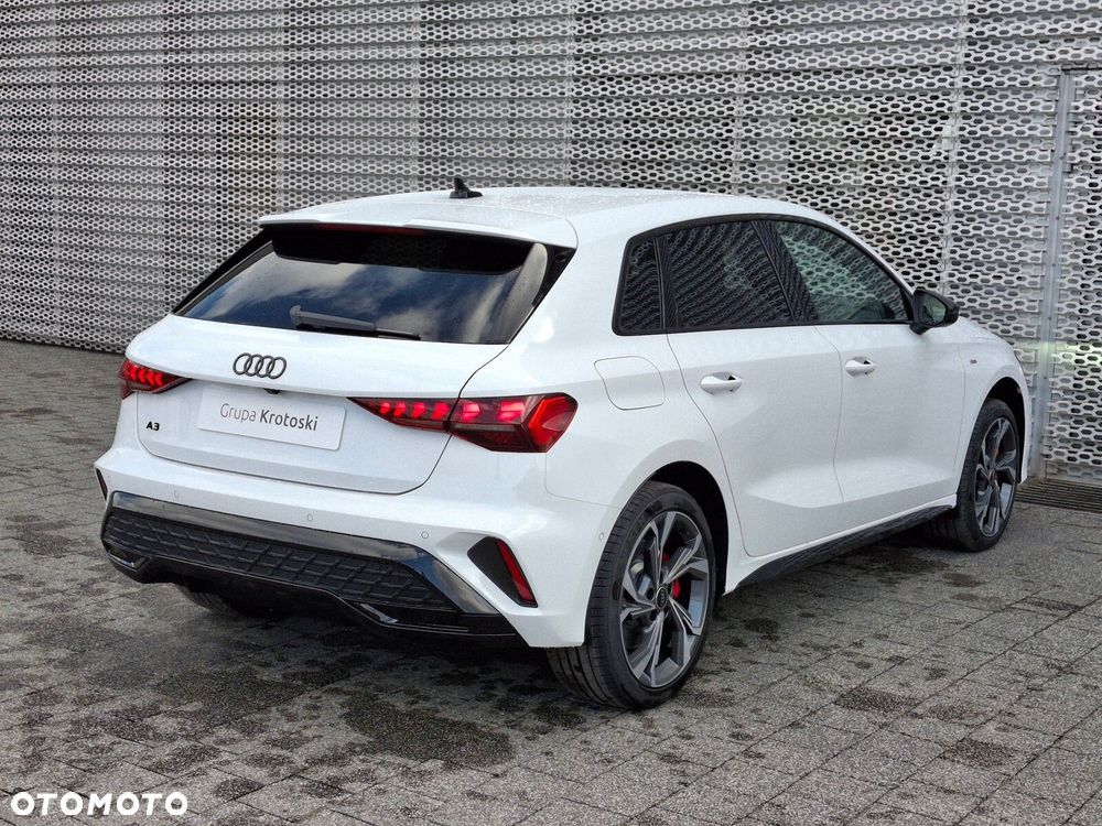 Audi A3 Sportback - 8