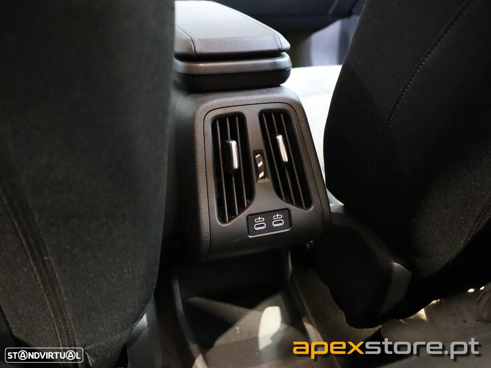 BMW 225xe Active Tourer e xDrive Edição Optimized - 9