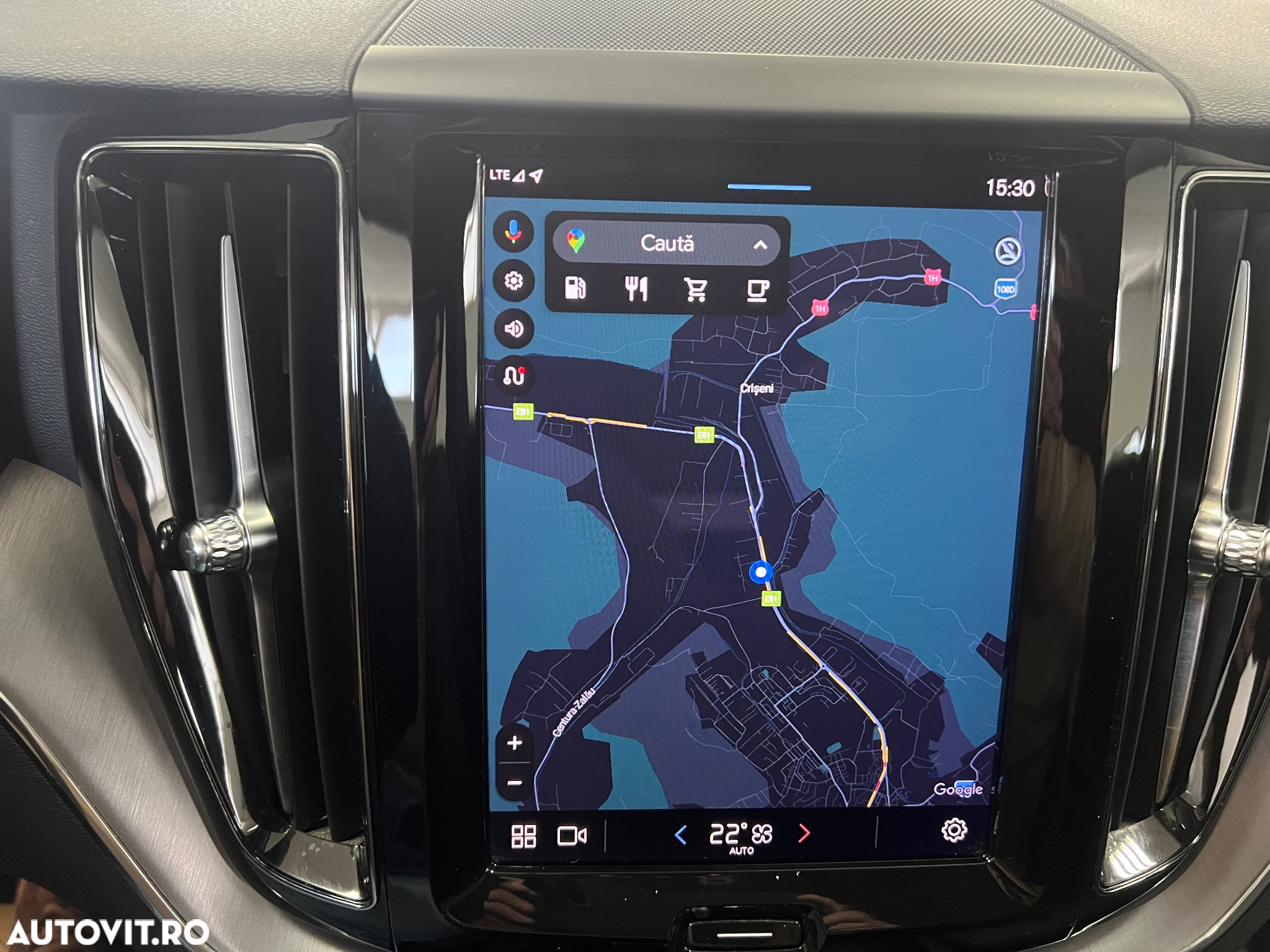 Volvo XC 60 B4 D AWD Geartronic Momentum Pro - 31