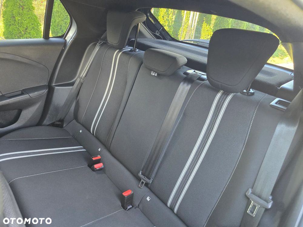 Opel Corsa 1.2 GS S&S - 13