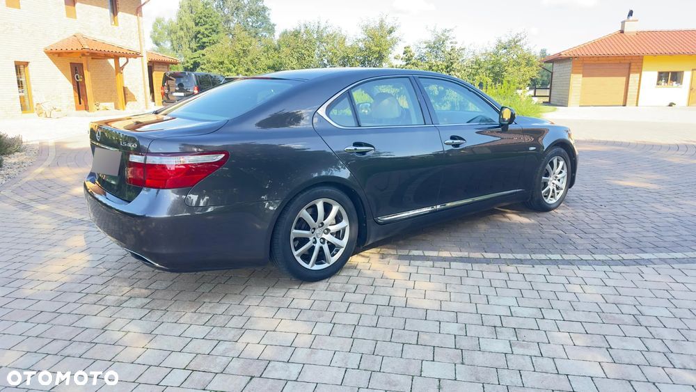 Lexus LS 460 Elite - 7