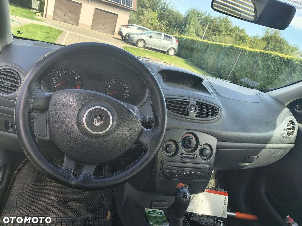 Renault Clio 1.2 16V Authentique - 3