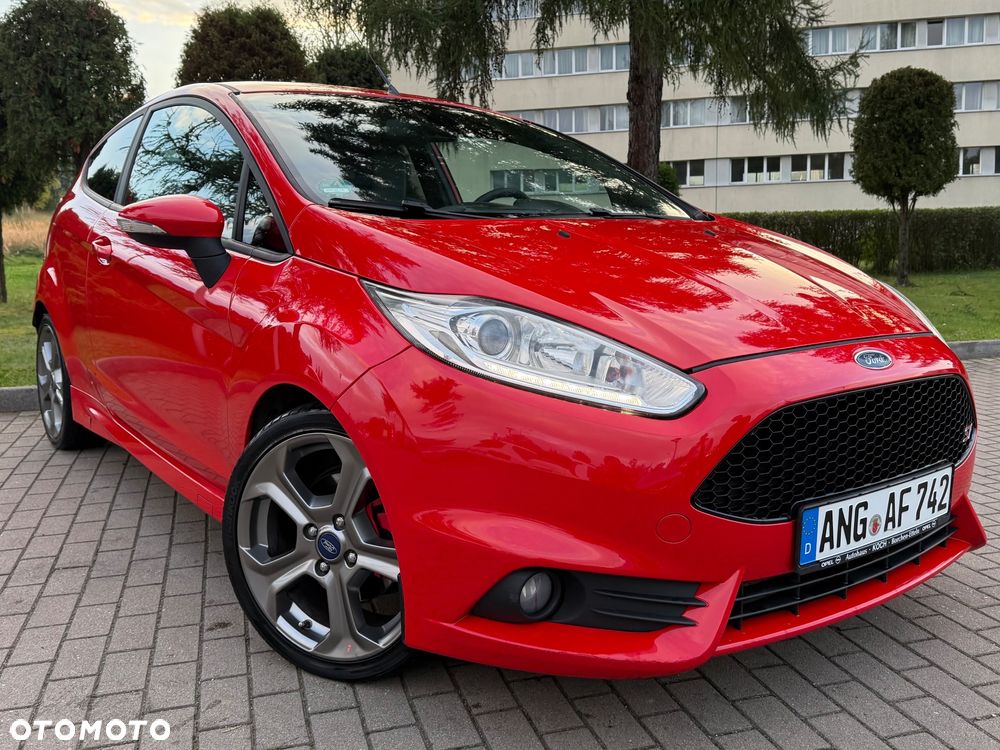 Ford Fiesta ST - 12