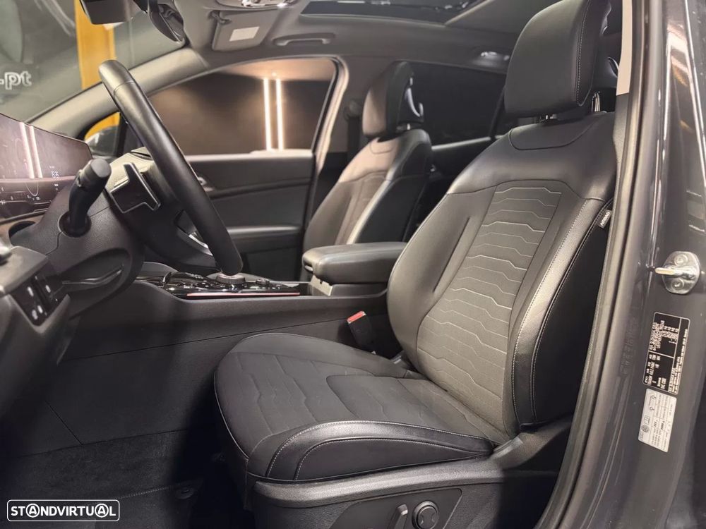 Kia Sportage 1.6 T-GDi PHEV Tech+SRF - 27