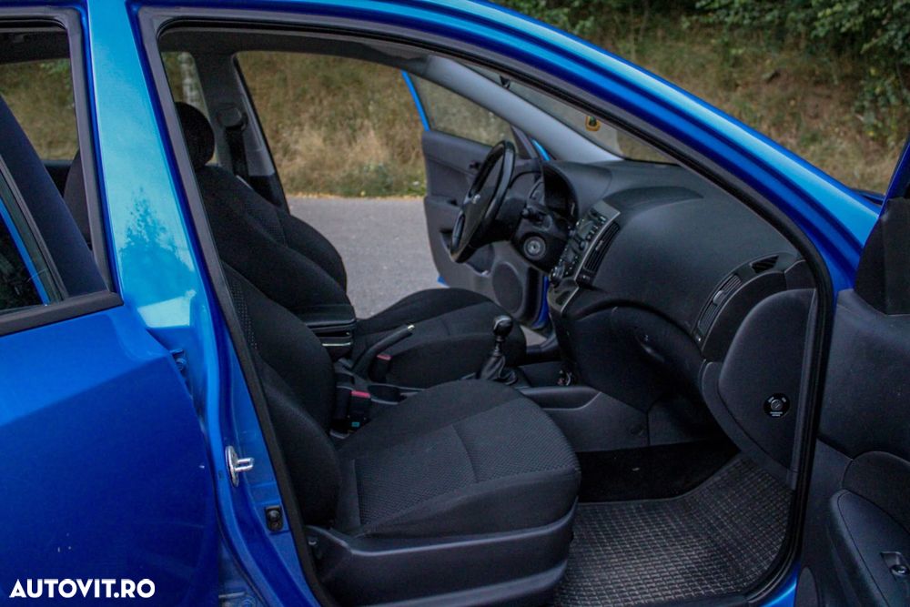 Hyundai i30 1.6 CRDI GL VM Comfort - 11