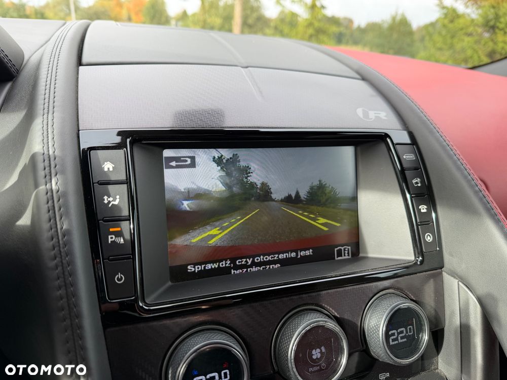 Jaguar F-Type R AWD - 29