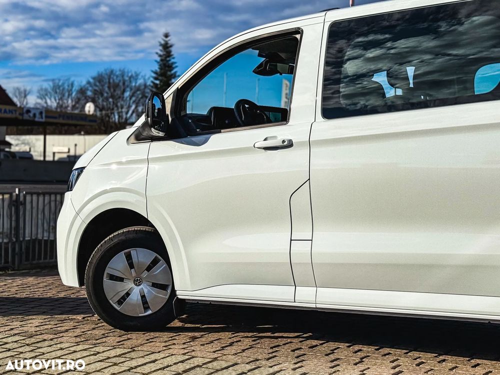 Volkswagen Caravelle - 7