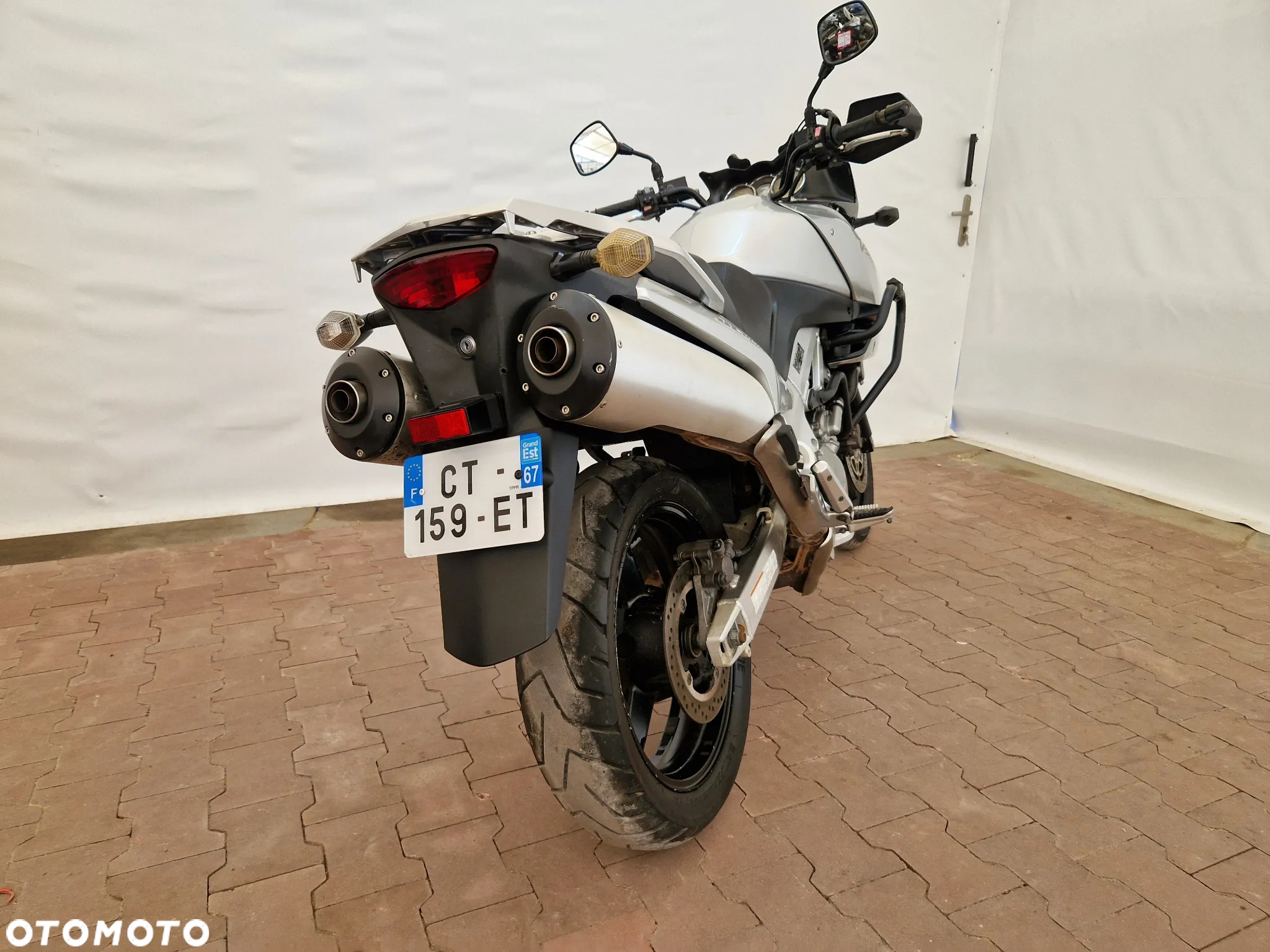 Suzuki DL - 14