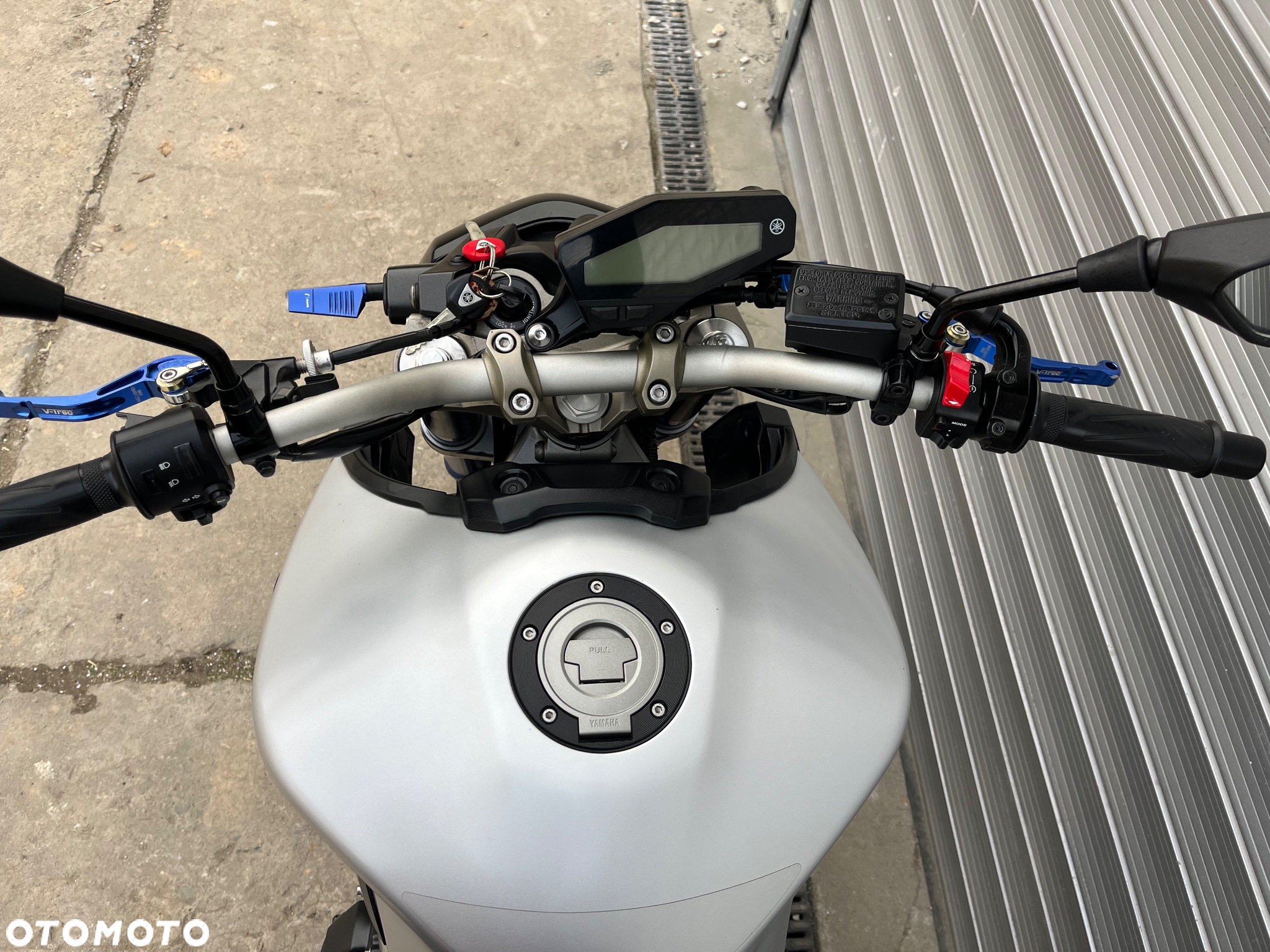 Yamaha MT - 12