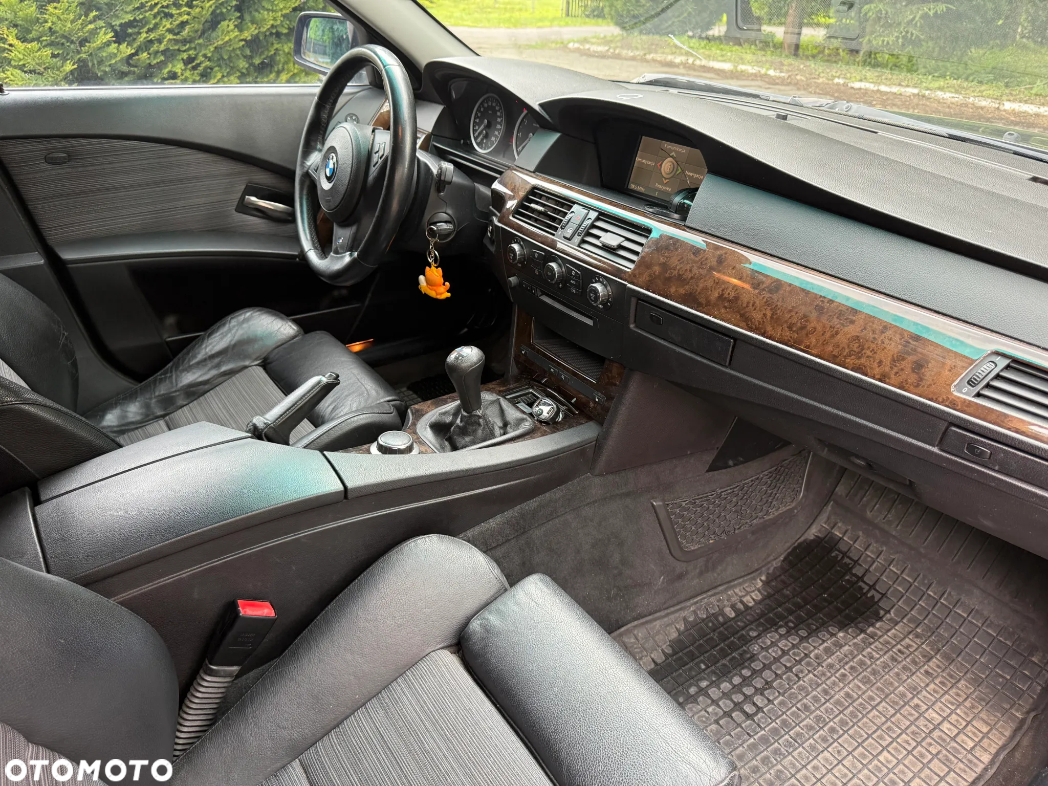 BMW Seria 5 523i - 2