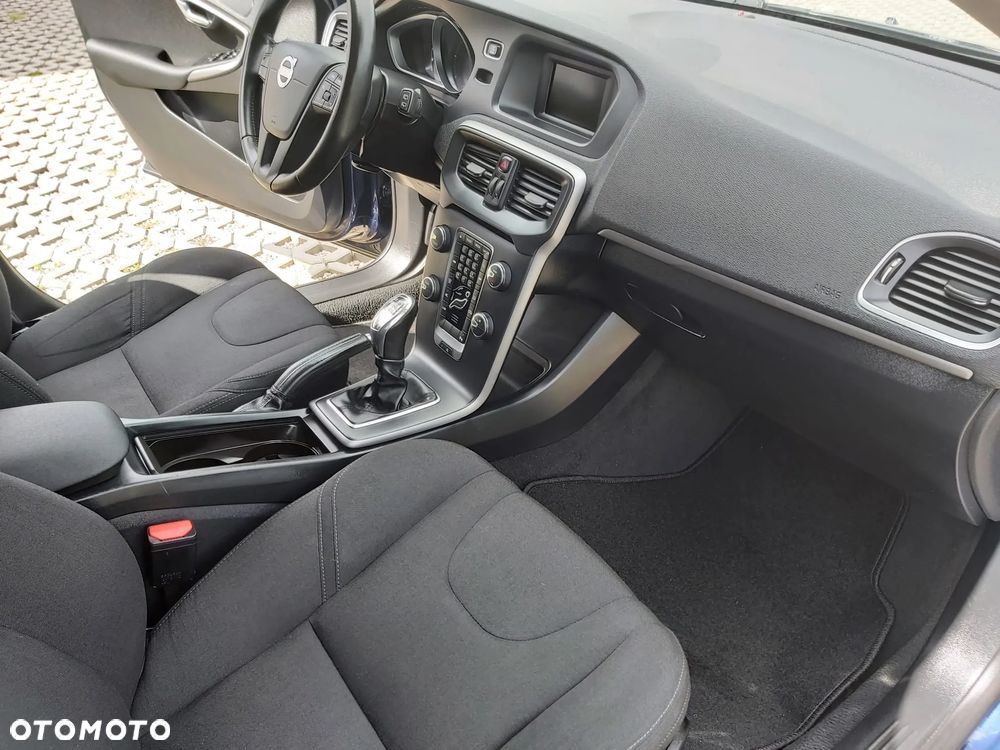 Volvo V40 D2 You - 15