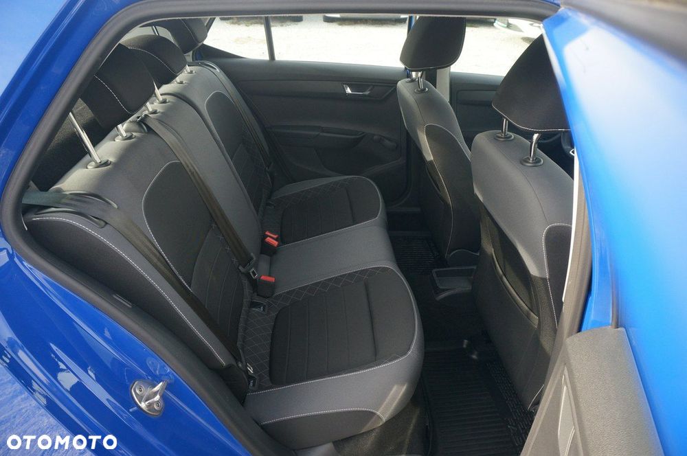 Skoda Fabia 1.0 TSI Ambition - 32