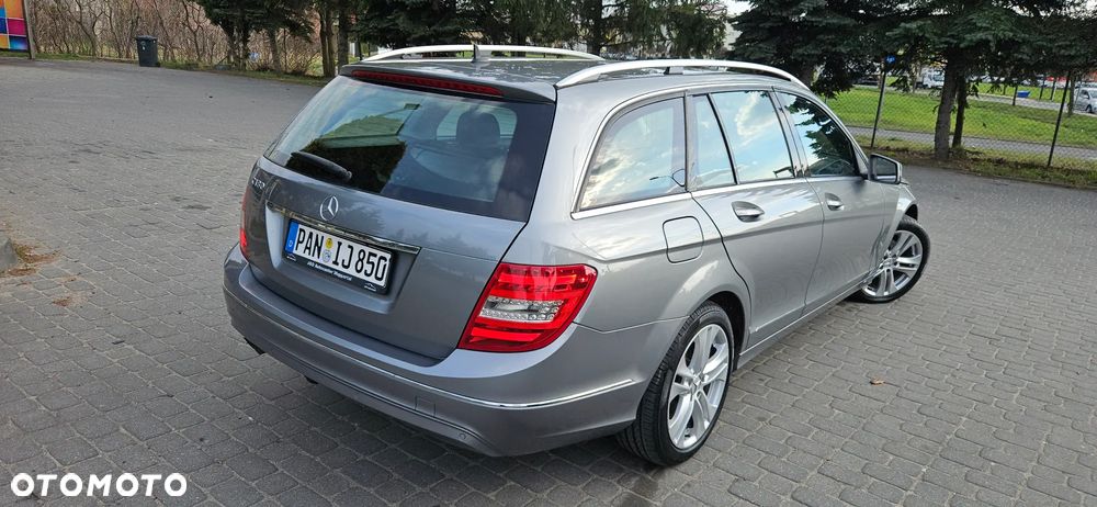 Mercedes-Benz Klasa C 180 Kompressor Automatik BlueEFFICIENCY Avantgarde - 16