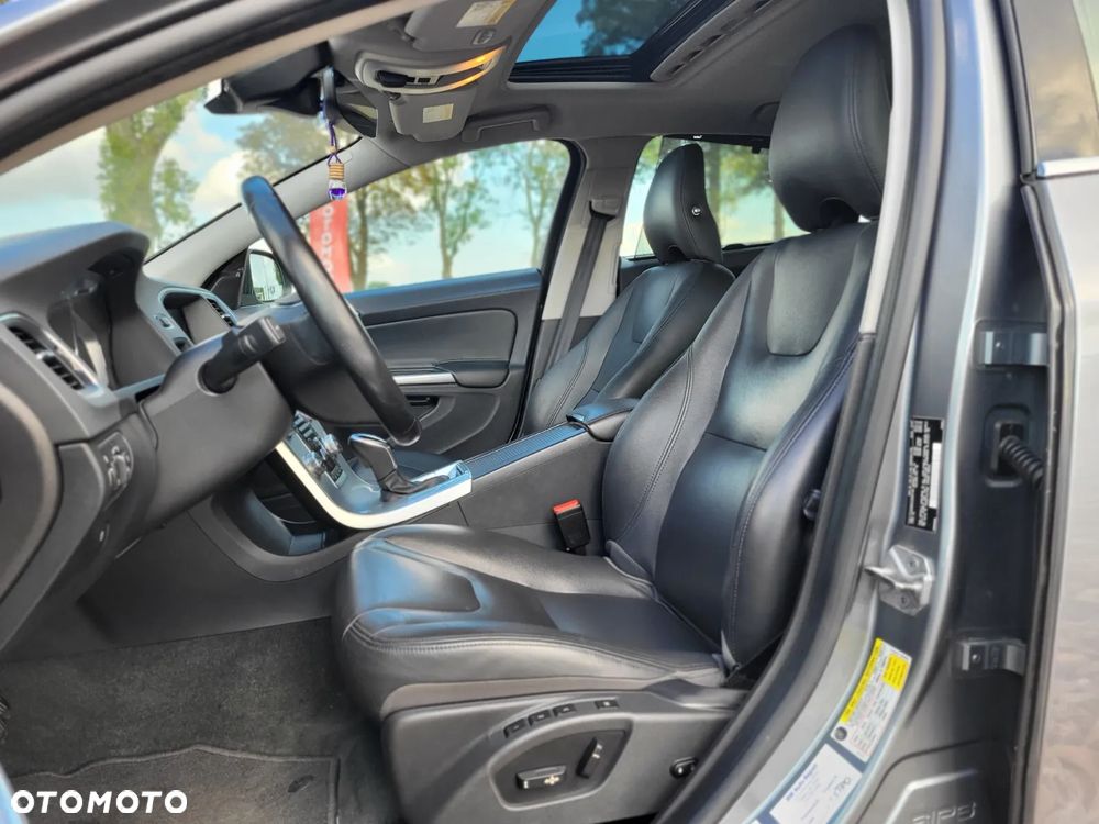 Volvo S60 T5 Inscription - 17
