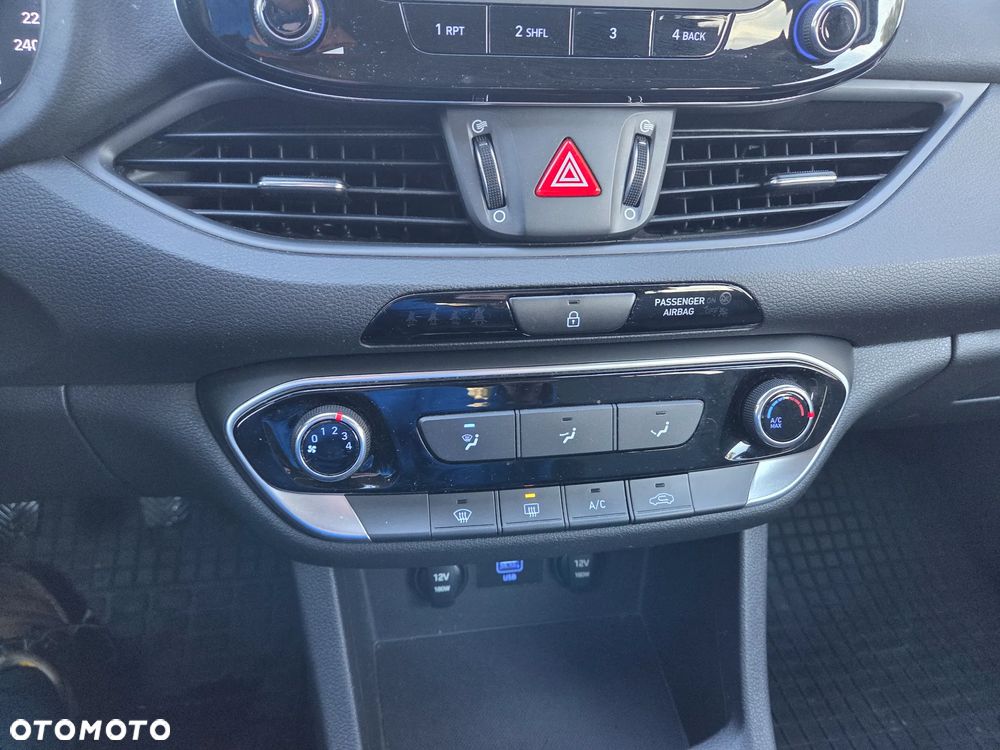 Hyundai i30 - 19