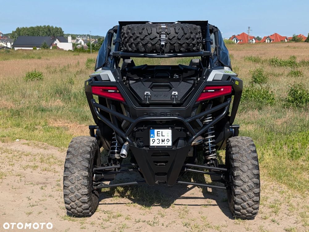 Polaris RZR - 11
