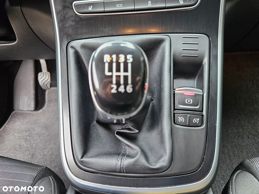 Renault Scenic ENERGY TCe 130 INTENS - 28