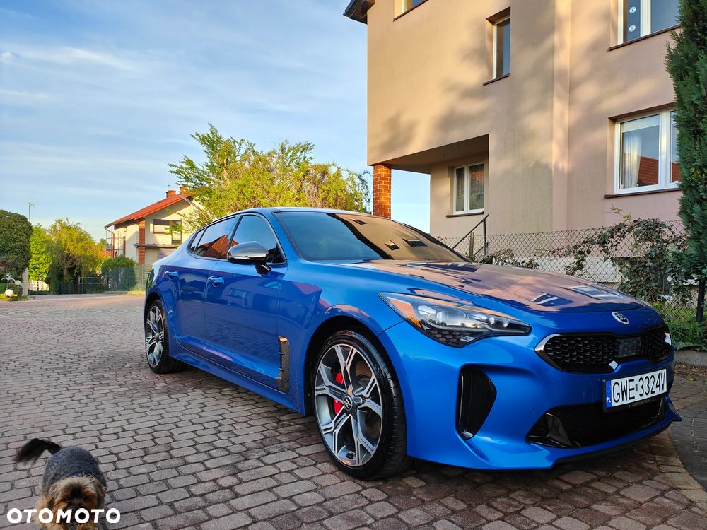 Kia Stinger - 1