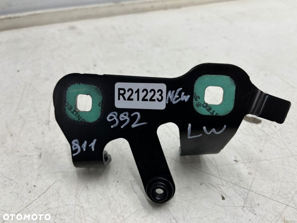 Zawias maski Porsche 911 VIII Porsche 992 Carrera 19r.- NOWY oryginalny lewy wspornik zawiasu maski - 3