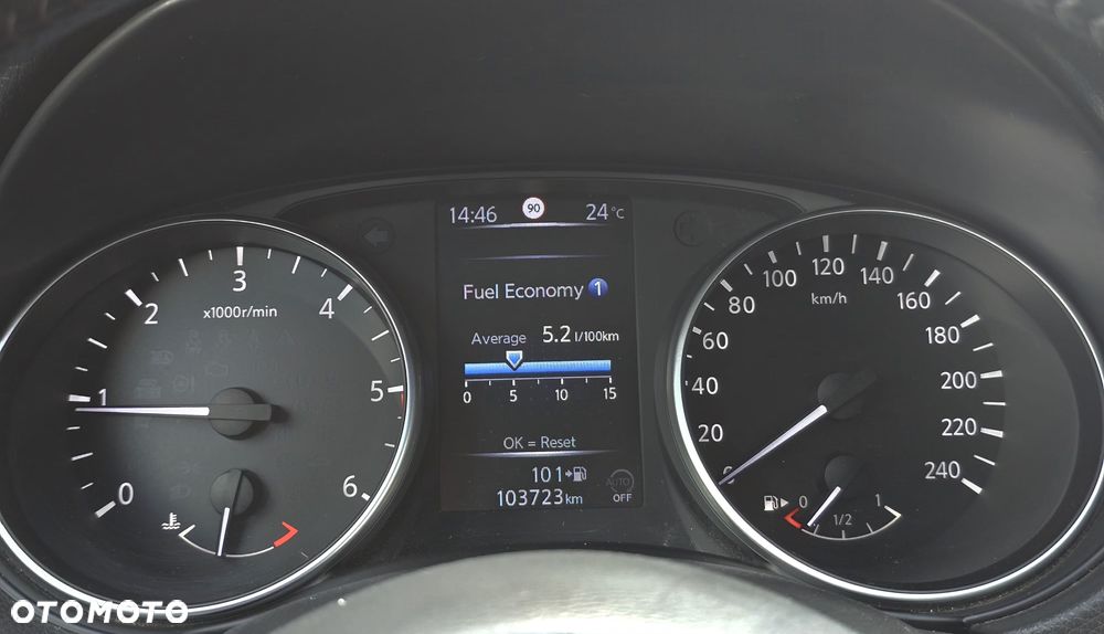 Nissan Qashqai 1.5 dCi N-Connecta - 26