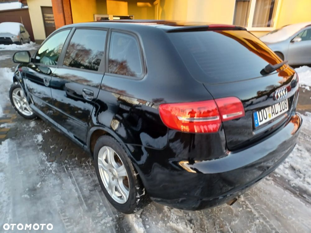 Audi A3 Sportback 1.6 Ambition - 4