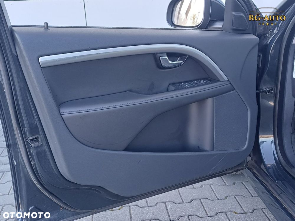 Volvo V70 - 36
