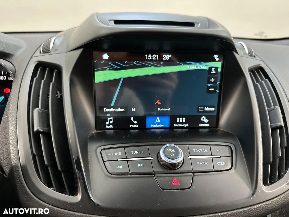 Ford Kuga - 19