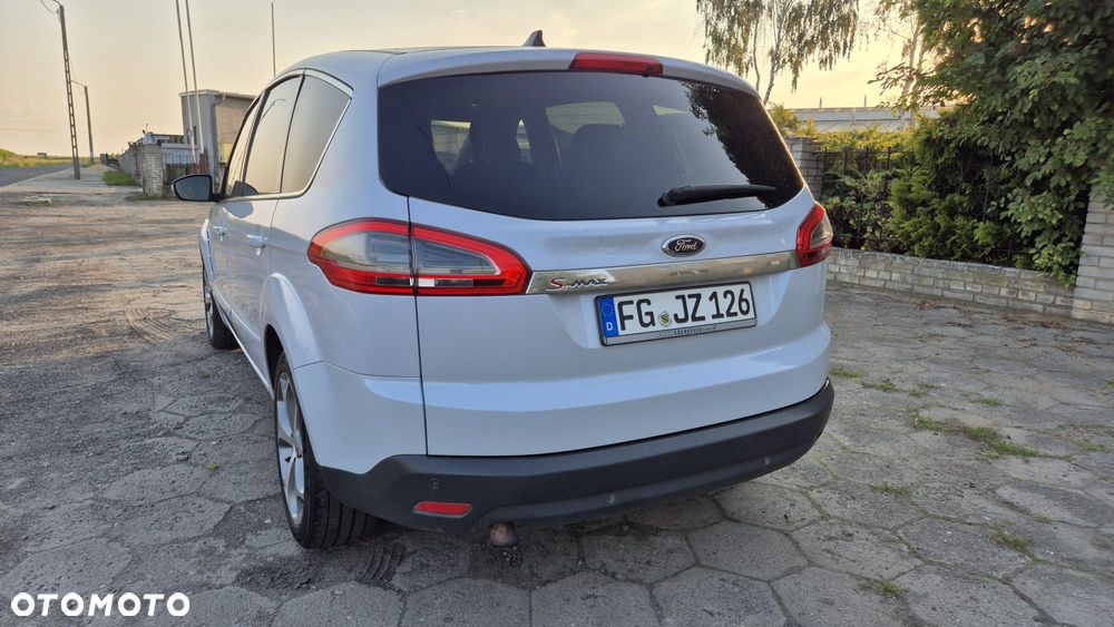 Ford S-Max - 37