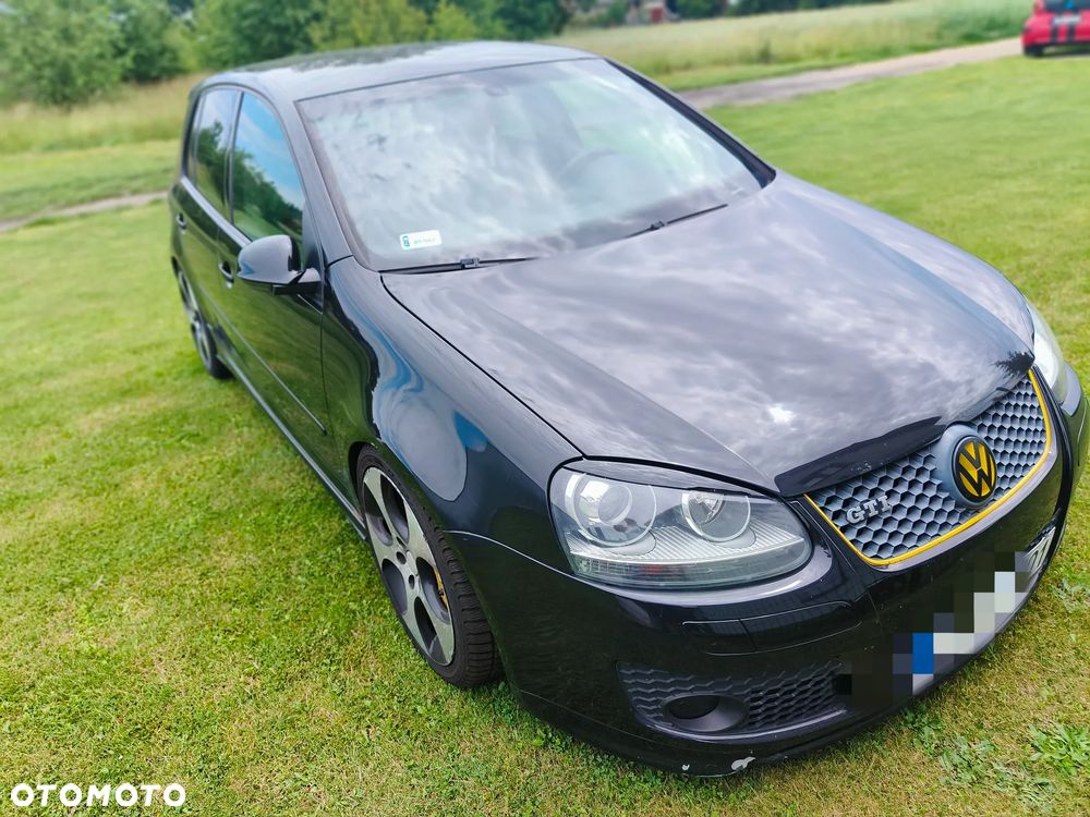 Volkswagen Golf - 5