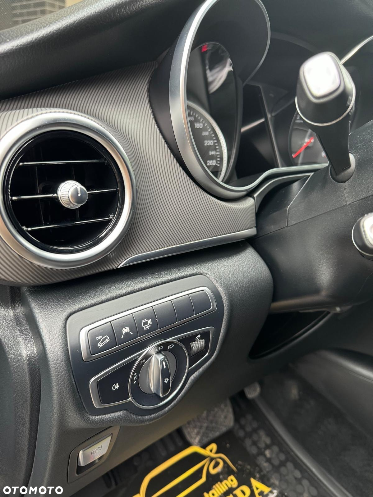 Mercedes-Benz Klasa V 250 d 4-Matic Exclusive 7G-Tronic - 29